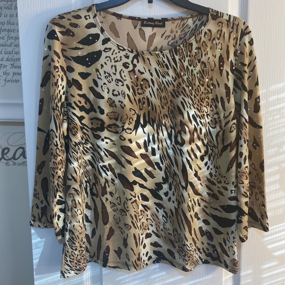 WOMENS BLACK LEOPARD PRINT BLOUSE (NWOT)